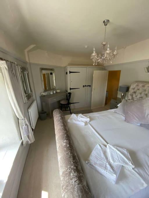 Rosedale A Charming Detached 4 Bedroom Cottage. ブリックハム エクステリア 写真