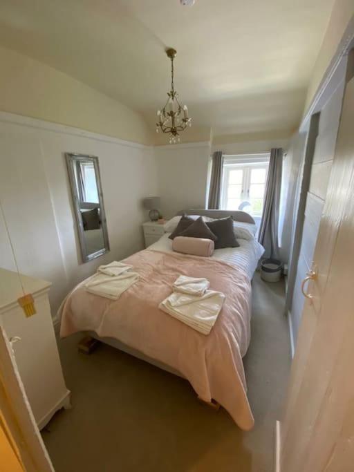 Rosedale A Charming Detached 4 Bedroom Cottage. ブリックハム エクステリア 写真