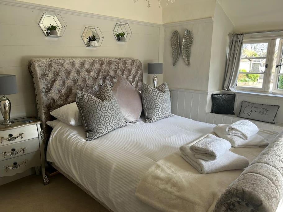 Rosedale A Charming Detached 4 Bedroom Cottage. ブリックハム エクステリア 写真