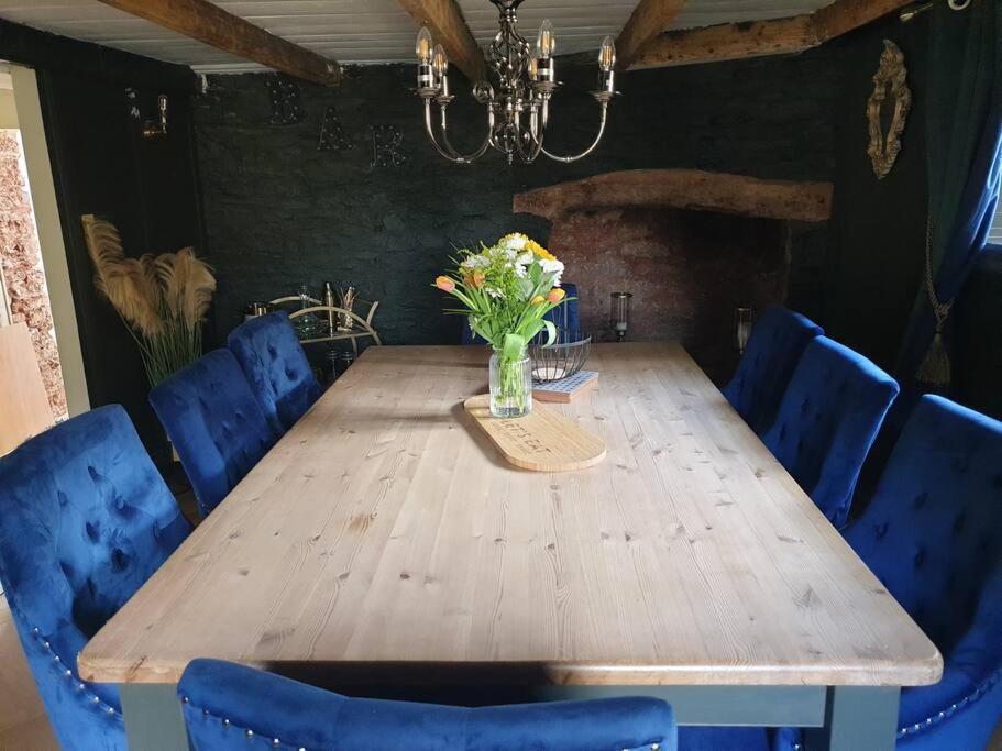 Rosedale A Charming Detached 4 Bedroom Cottage. ブリックハム エクステリア 写真
