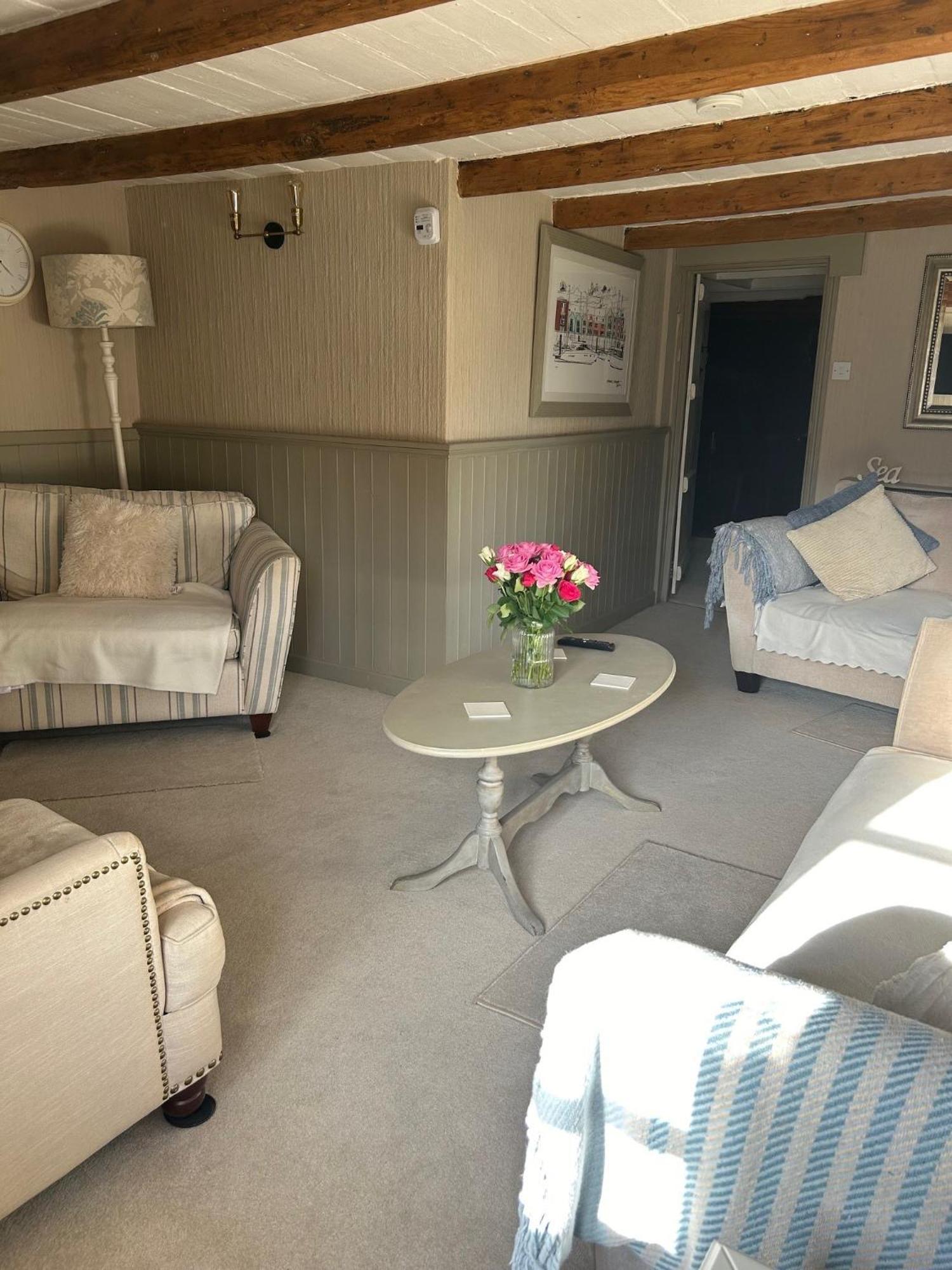 Rosedale A Charming Detached 4 Bedroom Cottage. ブリックハム エクステリア 写真