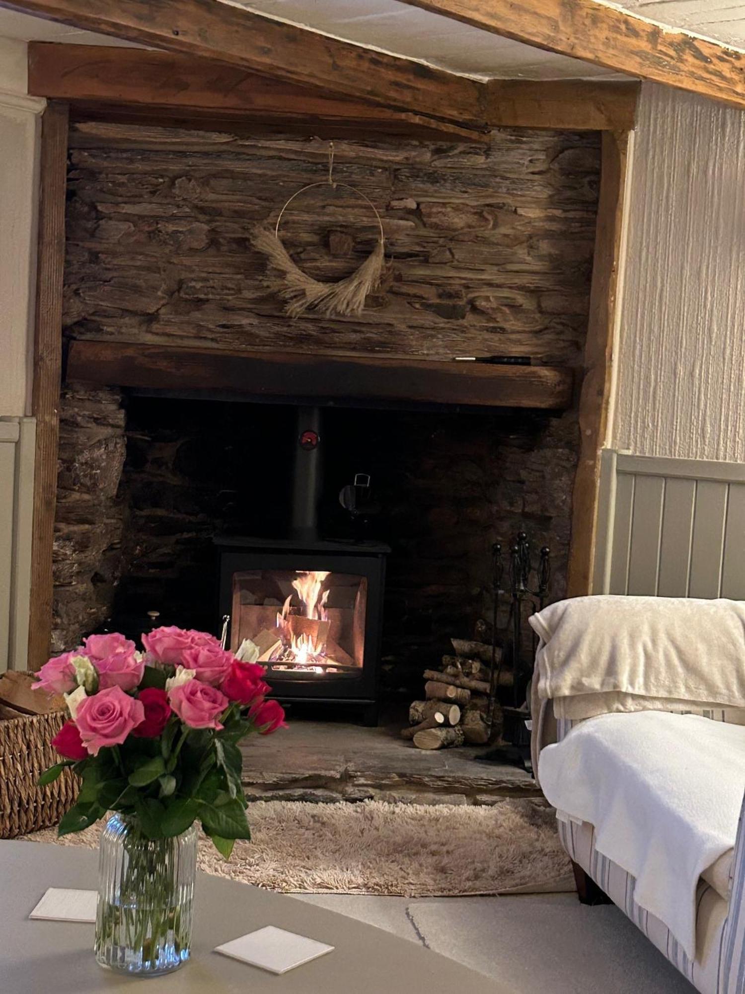 Rosedale A Charming Detached 4 Bedroom Cottage. ブリックハム エクステリア 写真